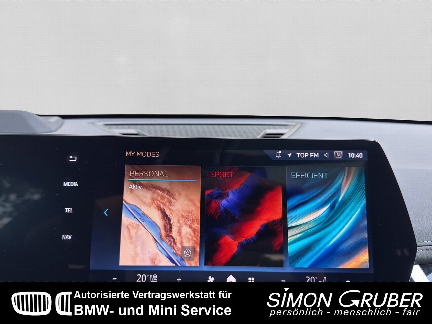 Fahrzeugabbildung BMW X1 xDrive23i M Sport Pro Pano HUD H&K Leder AHK