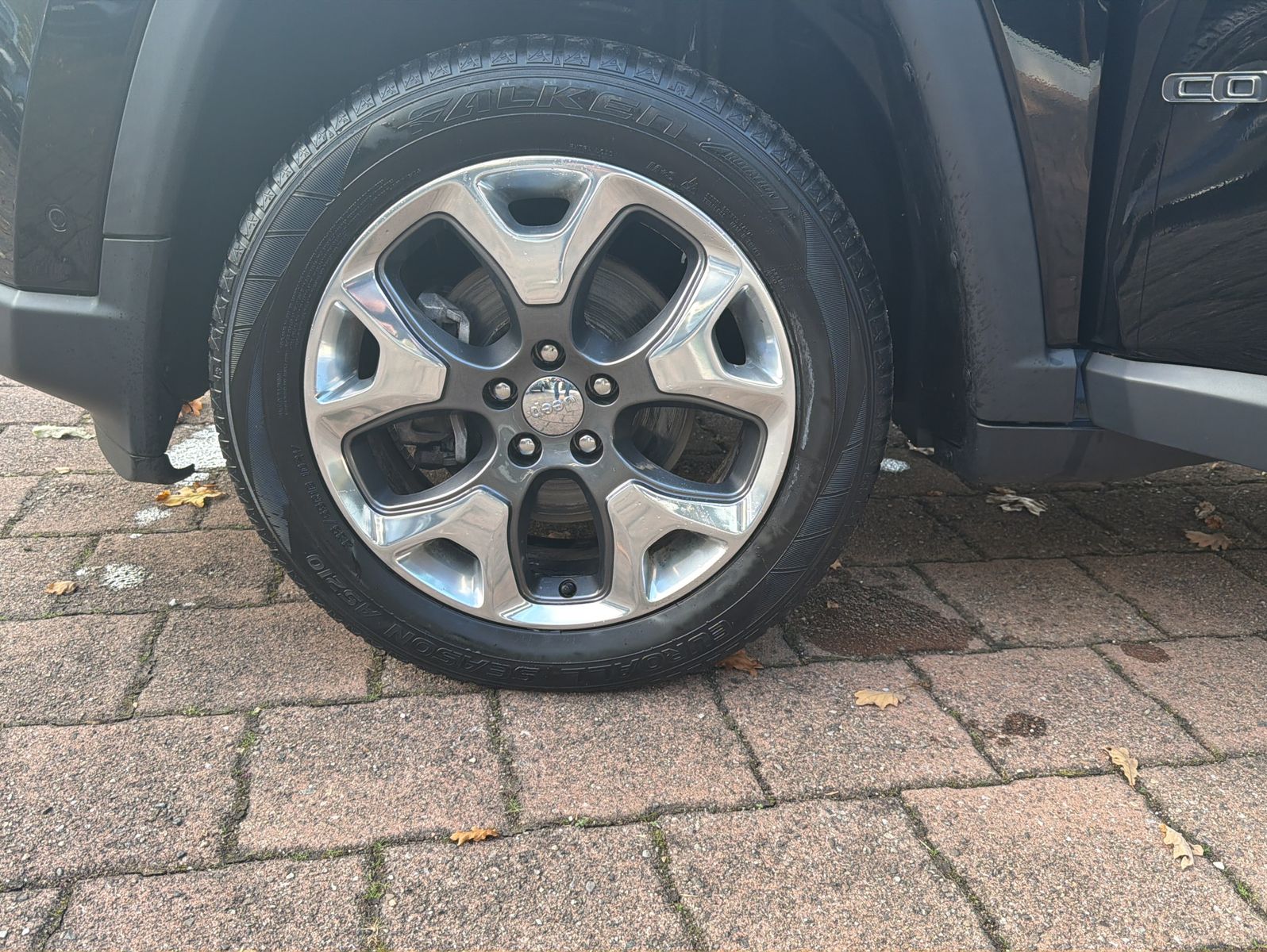 Fahrzeugabbildung Jeep Compass 1.4 MULTIAIR LIMITED 4x4 170PS