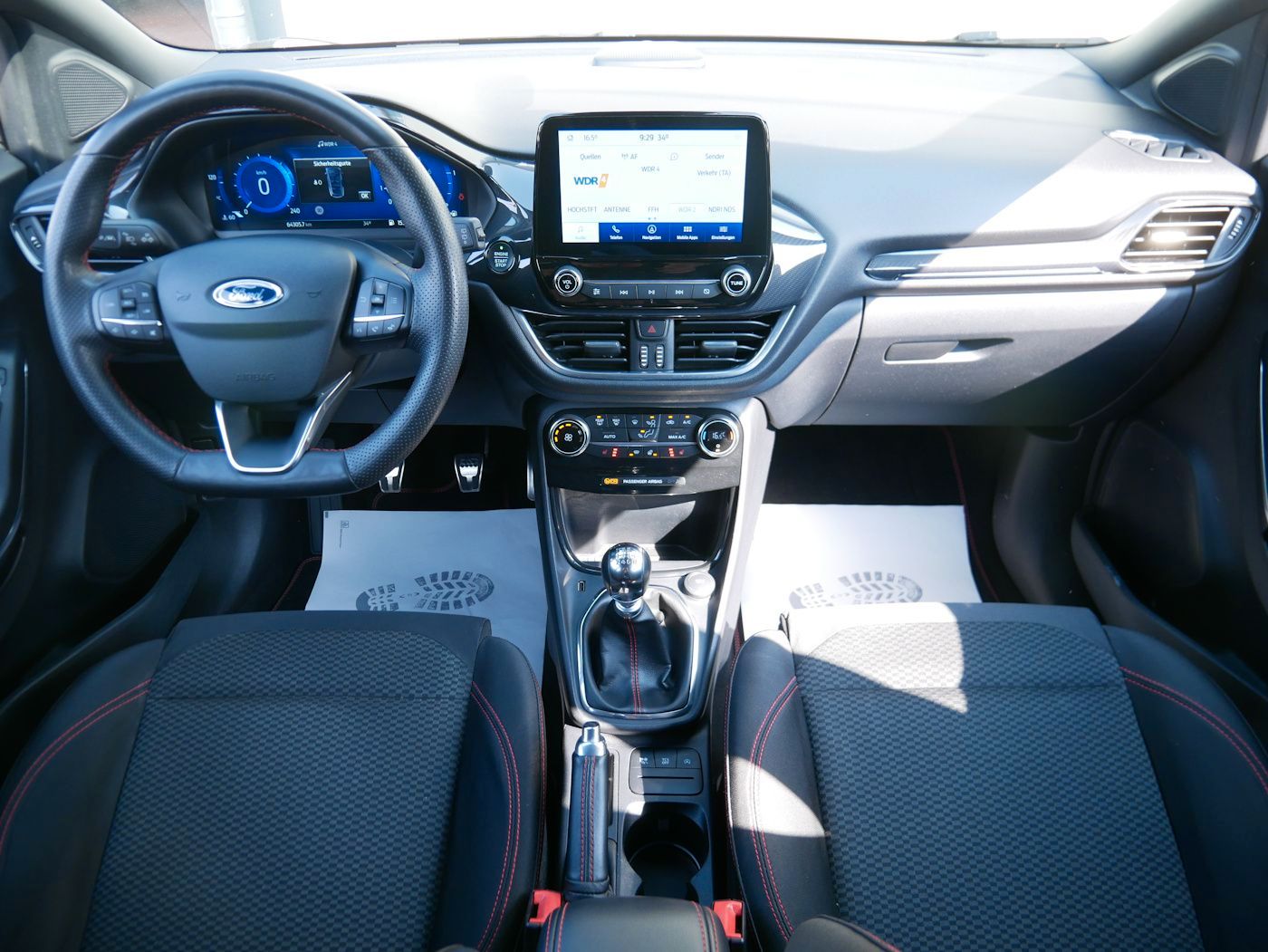 Fahrzeugabbildung Ford Puma 1.0 EcoBoost ST-Line NAVI SHZ+LHZ Klimaauto
