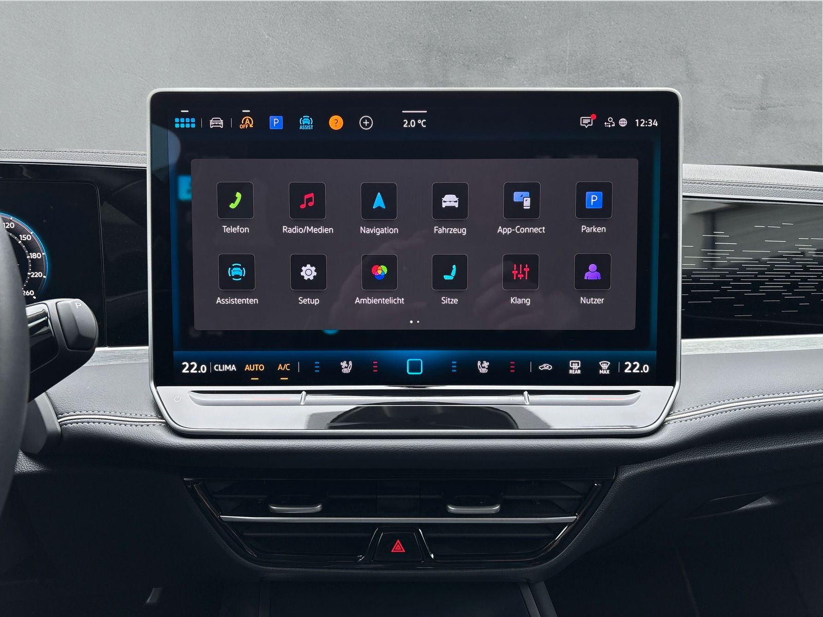 Fahrzeugabbildung Volkswagen Passat Variant 2.0 TDI Business AHK Kamera HuD M