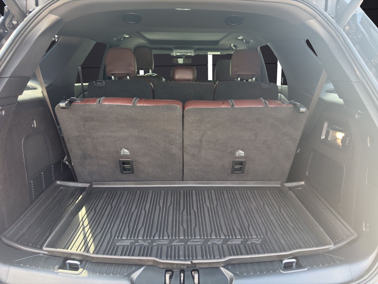 Fahrzeugabbildung Ford Explorer Platinum Plug-in-Hybrid 4x4*Pano*B&O*
