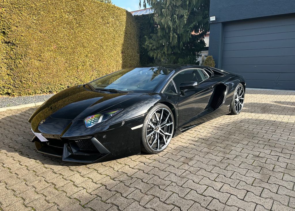 Lamborghini Aventador
