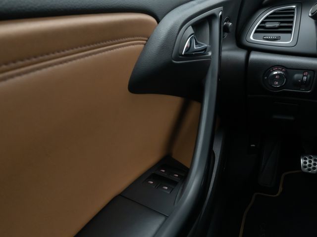 Foto Nummer 32: OPEL Cascada