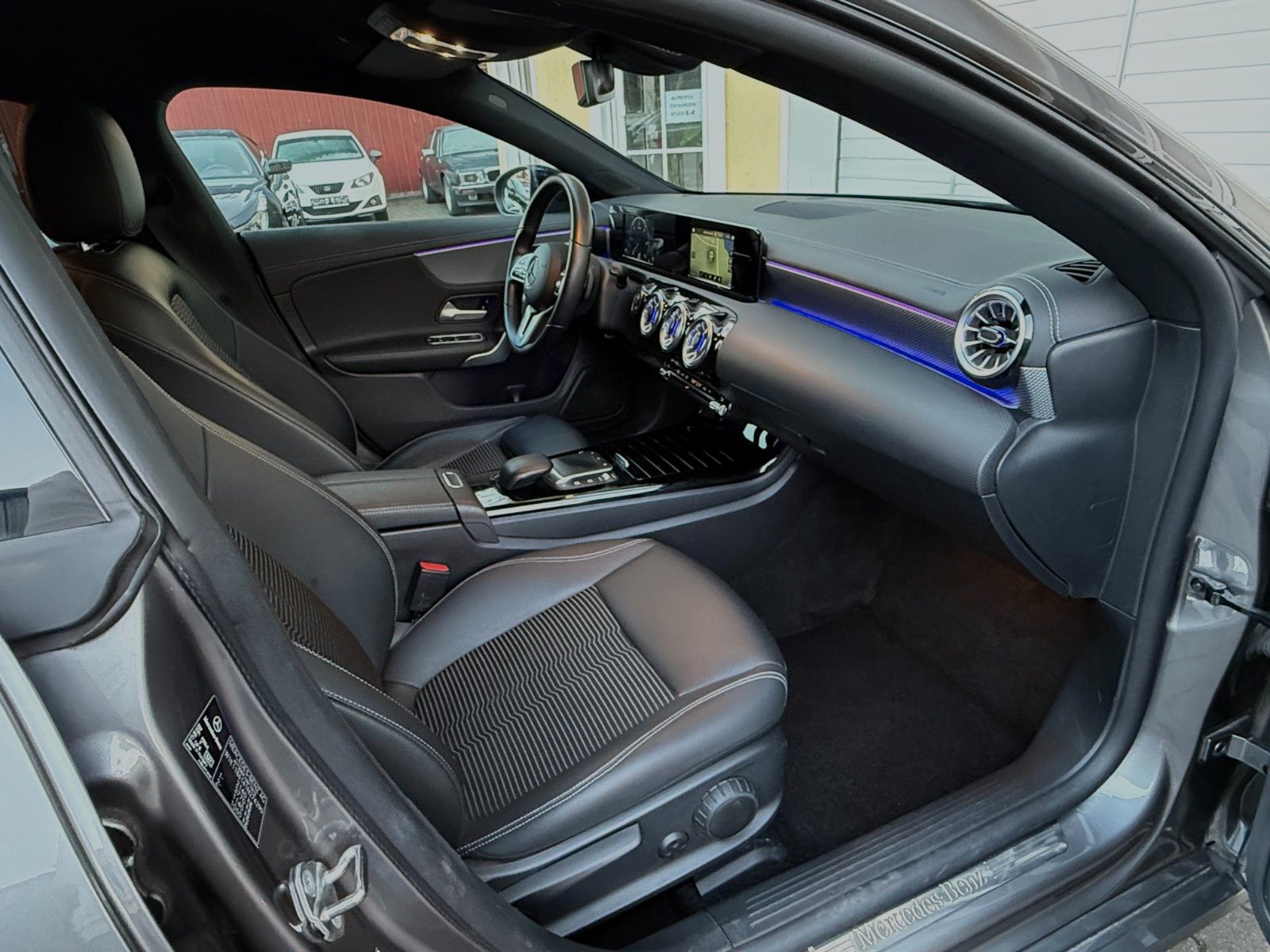 Mercedes-Benz CLA 220 Shooting Brake/KAMERA/LED/LEDER foto 13