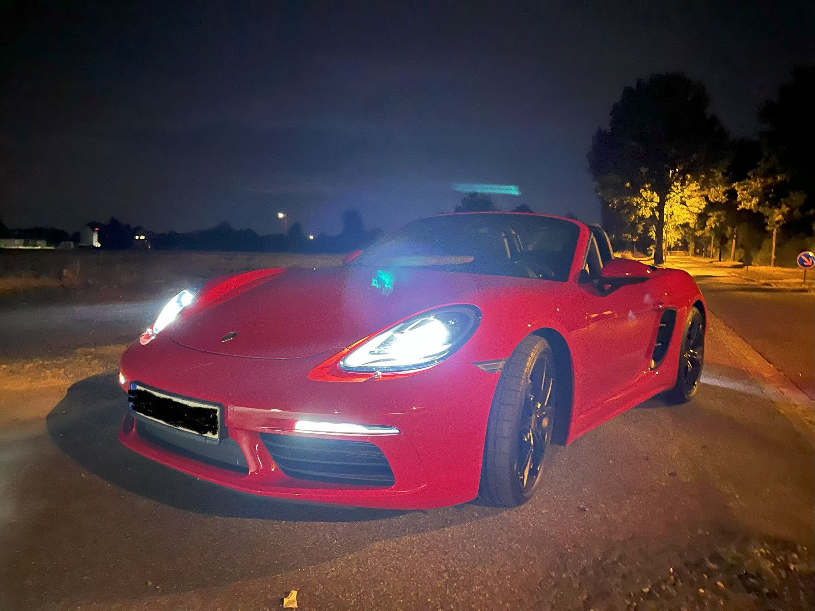 PORSCHE Gepflegter Boxster mit super Ausstattung! 