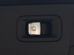 MERCEDES-BENZ E 220 d 4Matic T Avantgarde/Sparsam/Elegant