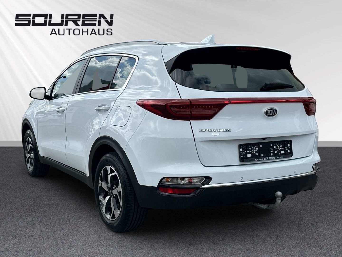 Fahrzeugabbildung Kia Sportage 1.6 Dream Team 2WD +Navi+Mehrzonenklima