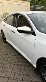 Honda Civic 1.5 VTEC Turbo Prestige  - Honda Gebrauchtwagen in Köln