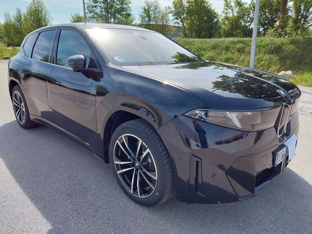 Image of BMW iX3