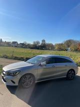 Mercedes-Benz CLA 220 Shooting Brake CLA 220 d  - Mercedes-Benz CLA 220 Shooting Brake in Düsseldorf