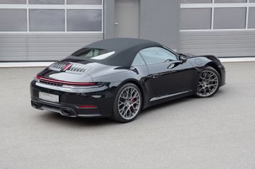 Porsche 992.2 4S*ACC,BOSE,Chrono,Sitzlüftung,14Wege,360°