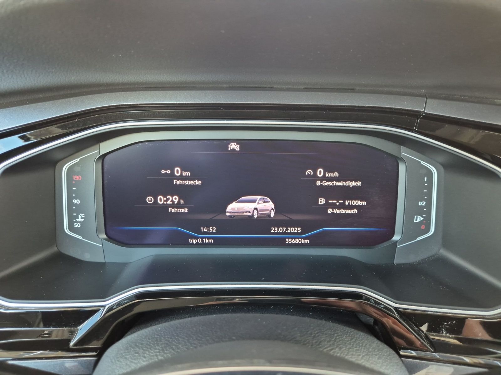 Fahrzeugabbildung Volkswagen Polo TSI Highline Navi AID RFK SH LM