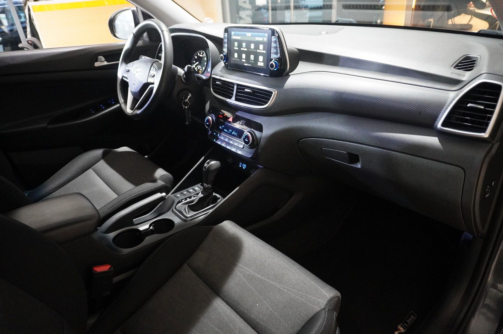 Fahrzeugabbildung Hyundai Tucson 1.6 T-GDI TREND AUTO. NAVI/LED/KAMERA/SHZ