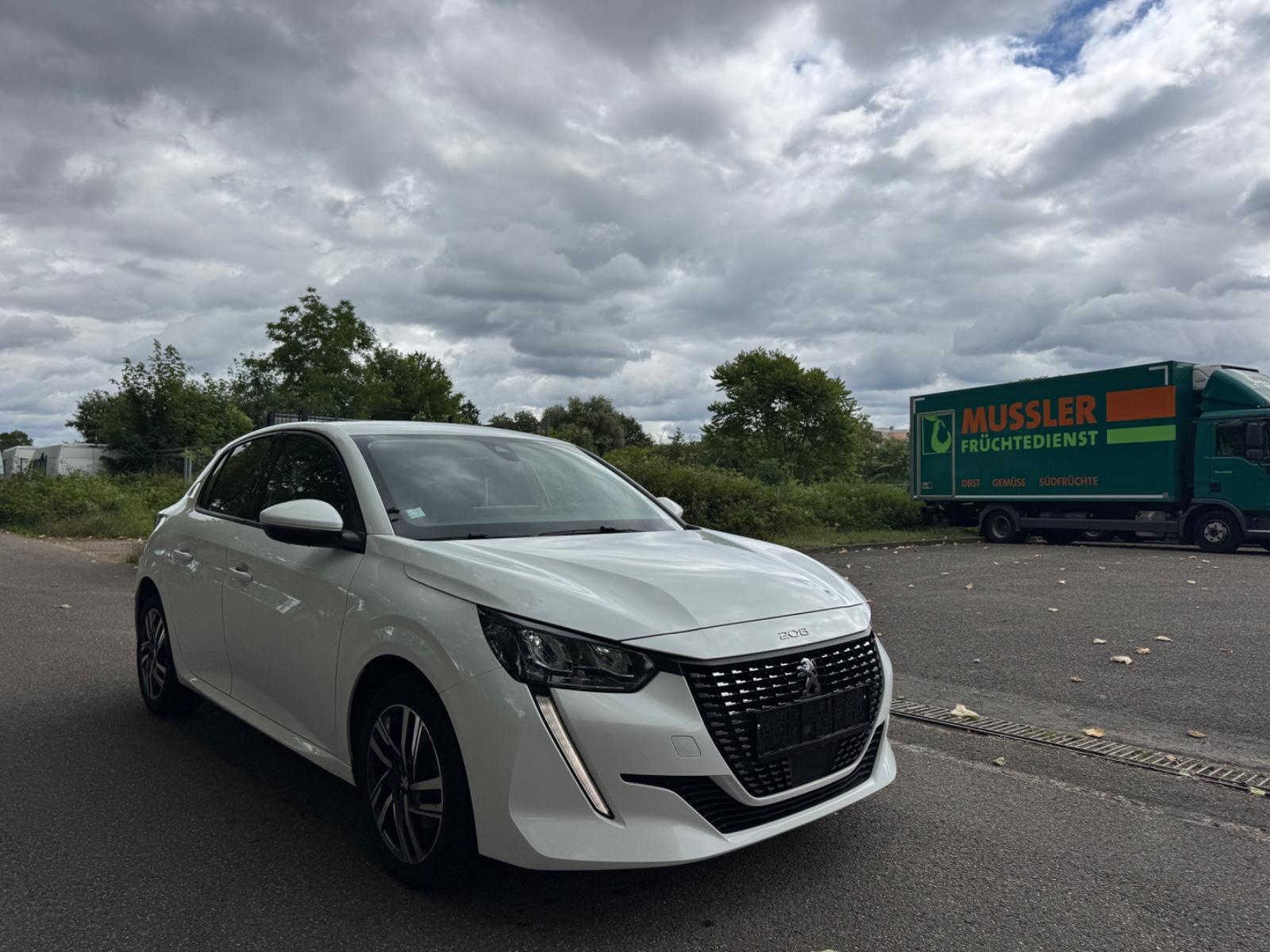 Peugeot 208 Allure Pack