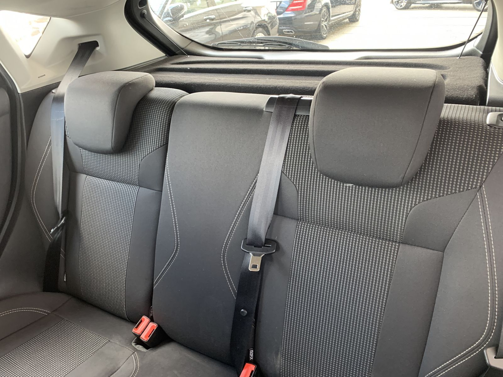 Fahrzeugabbildung Ford Fiesta 1.0 Titanium*AHK*Cam*SHZ*Navi*Klima*