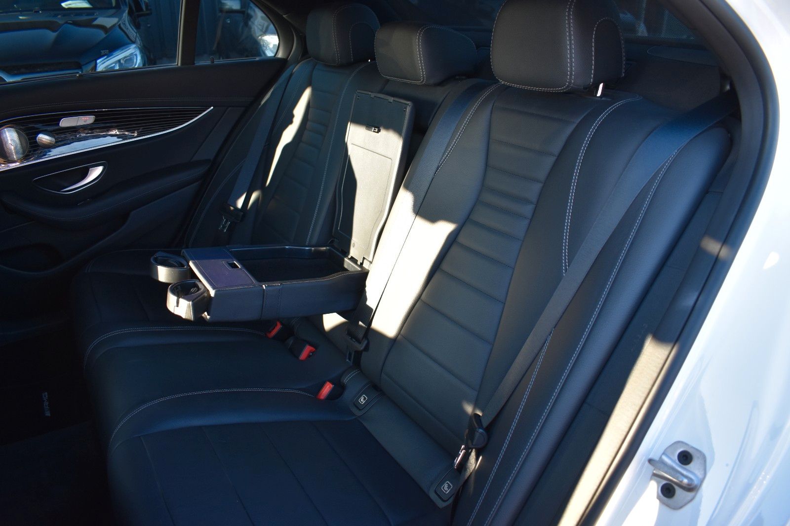 Fahrzeugabbildung Mercedes-Benz E 400d  Lim. 4Matic designo Multibeam AMG Line