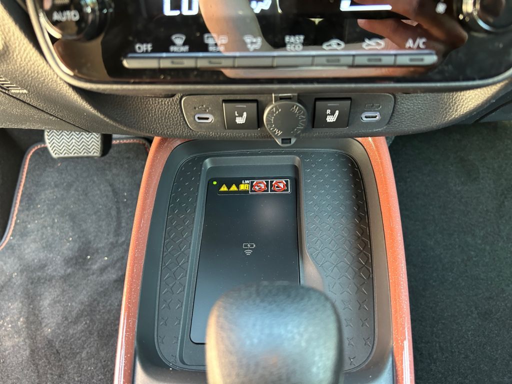 TOYOTA Aygo X 1,5 Hybrid Teamplayer (AB7) TOYOTA Aygo X 1,5 Hybrid Teamplayer (AB7)
