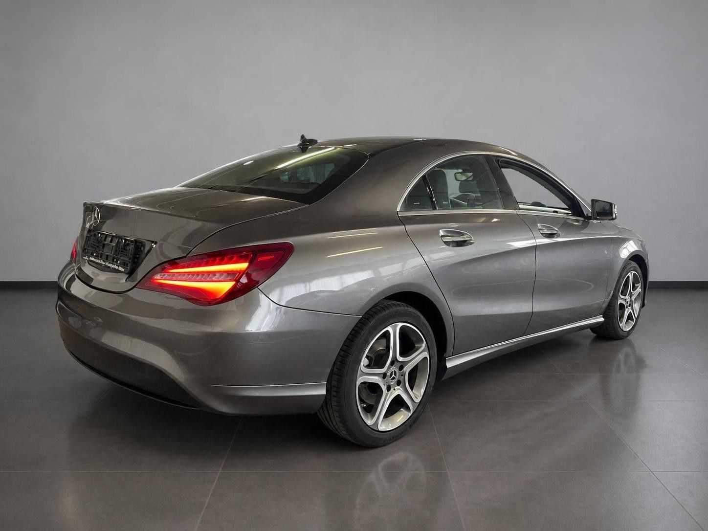 Mercedes-Benz CLA 200 Business 2. Hd BT Sport foto 7