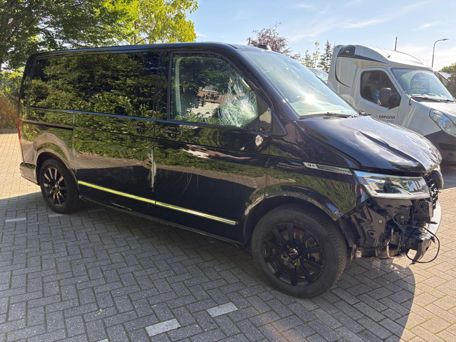 Volkswagen T6.1 Transporter 2.0 TDI Multivan Generation Six