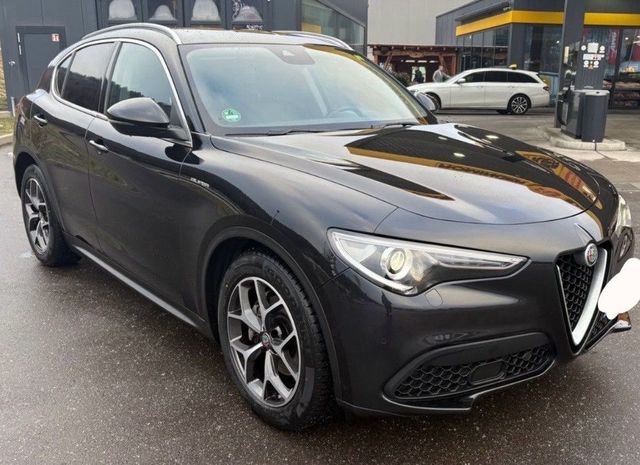 Alfa Romeo Stelvio 2.2 Turbodiesel 210 CV AT8 Q4