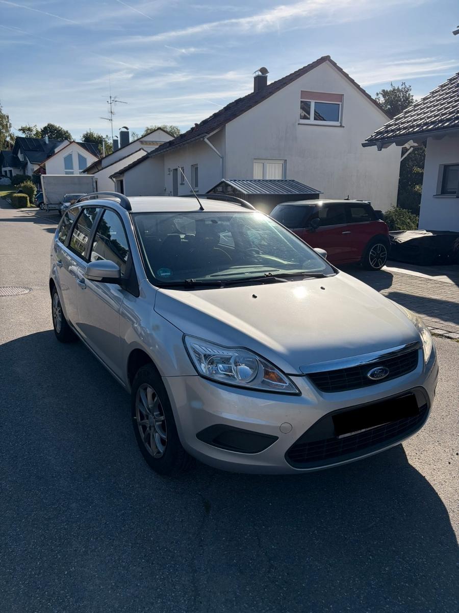 Ford Focus 2010 — photo 10
