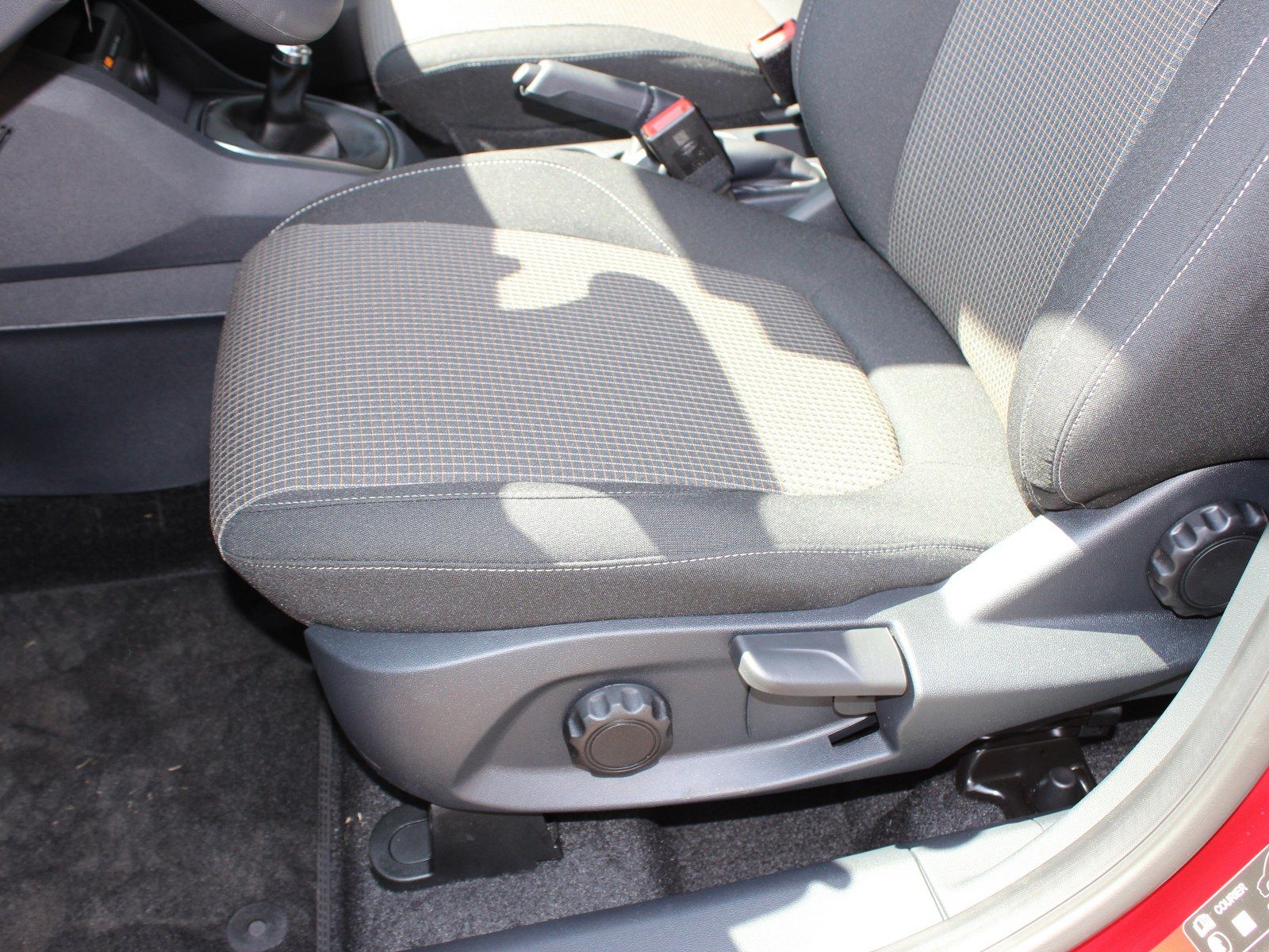 Fahrzeugabbildung Ford Tourneo Courier Trend