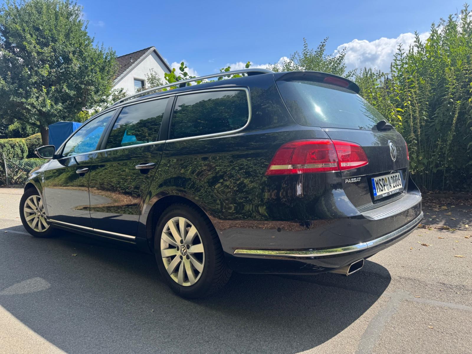 Volkswagen Passat 2012 — engine 1.598 cm³, 105 HP (77kW)