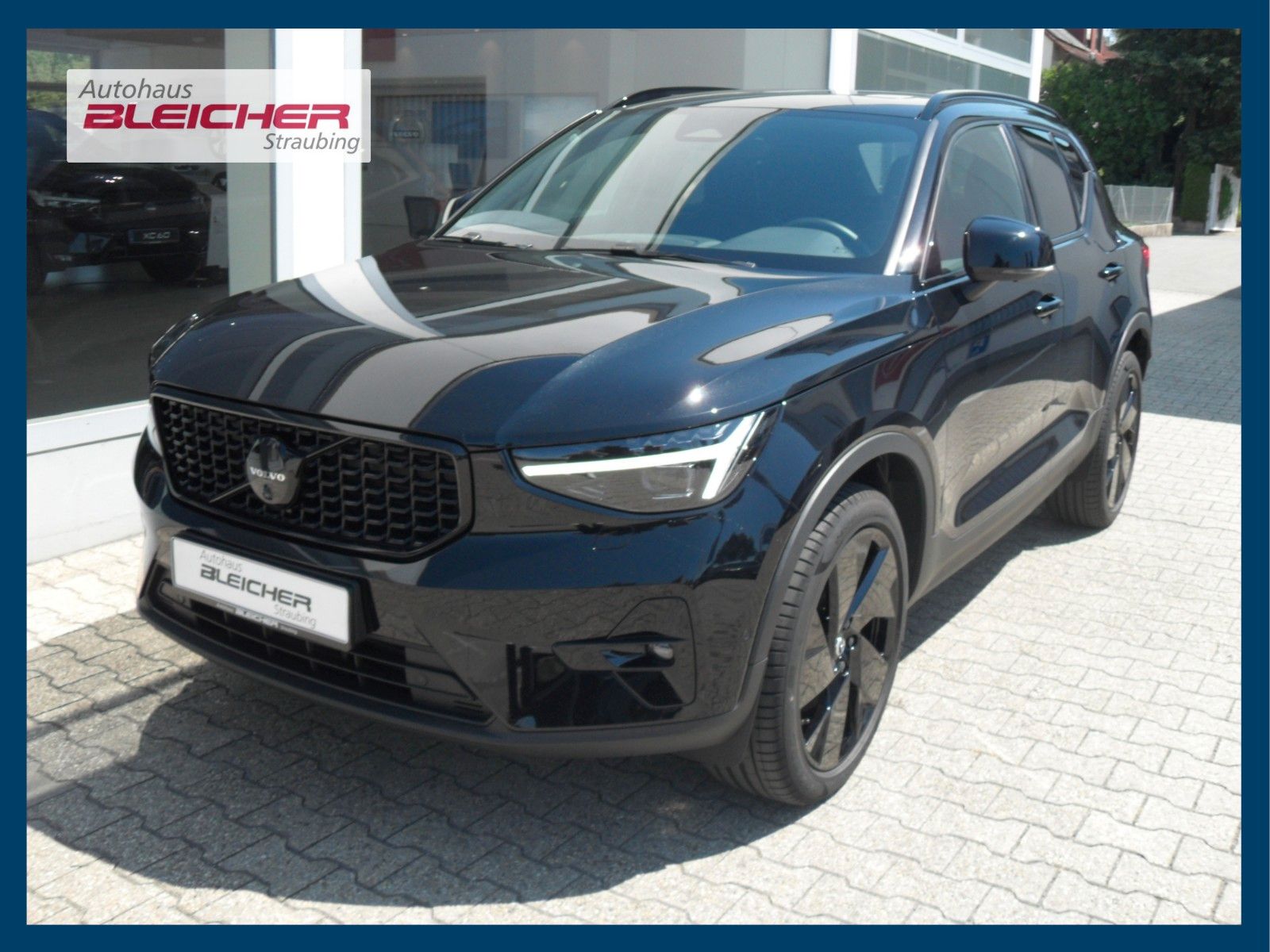 Fahrzeugabbildung Volvo XC 40 Plus Black Edition | PD | LED | ACC