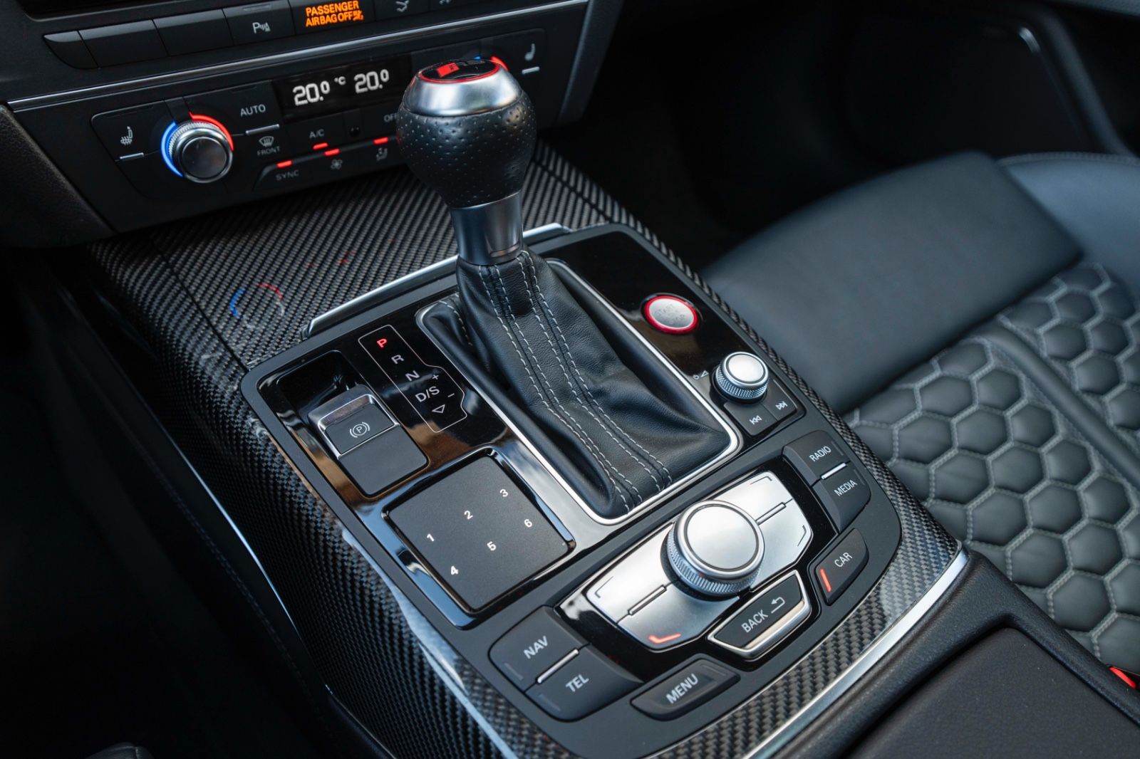 Fahrzeugabbildung Audi RS7 4.0 TFSI quattro PERFORMANCE BOSE HUD KAM