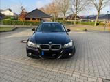 BMW 318i Touring -