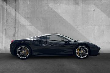 صورة 6 لـ 2017 Ferrari 488 GTB