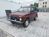 Lada NIVA 4x4 HU/AU 2/27 ALLRAD AHK REIFEN NEU 40 TKM - Lada Niva aus 2012