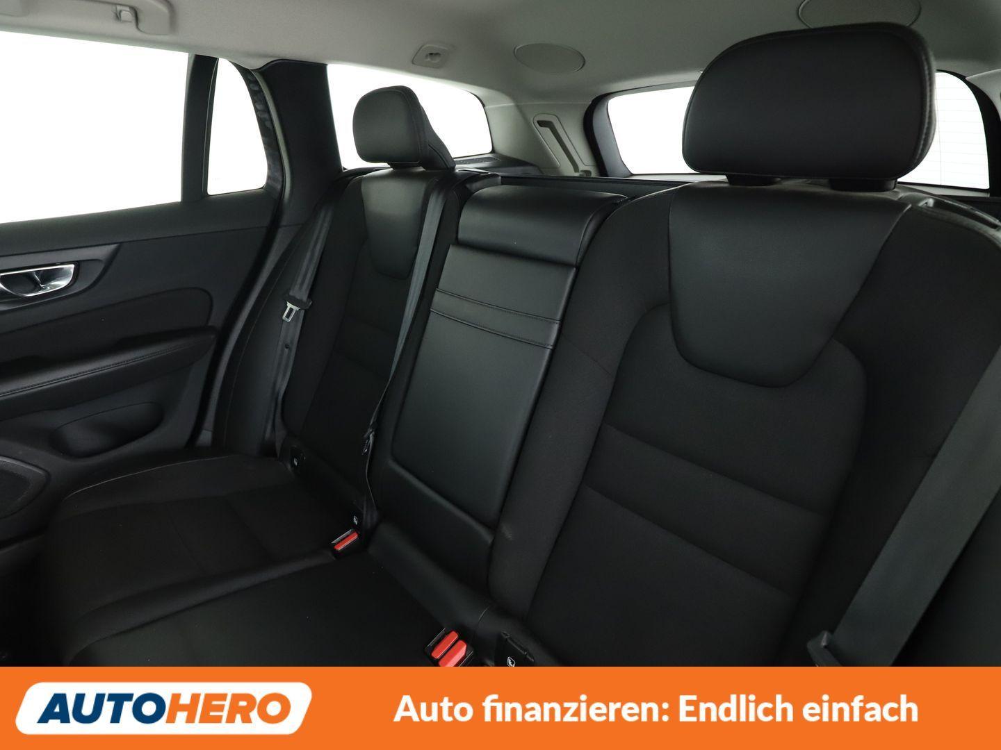 Volvo V60 2.0 D3 Momentum Pro Aut.*NAVI*LED*TEMPO*