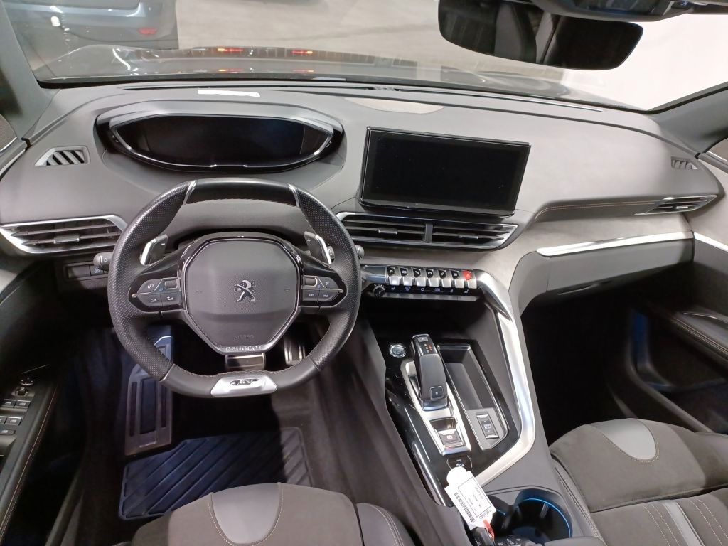 Fahrzeugabbildung Peugeot 5008 GT 1.5D NAVI/LED/SHZ/LEDER/MASSAGE/PARKASS