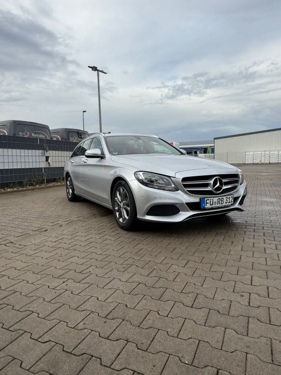 Image of Mercedes-Benz C 200