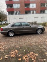 Mercedes-Benz E 200 KOMPRESSOR ELEGANCE Elegance - Mercedes-Benz E 200: Elegance Kompressor