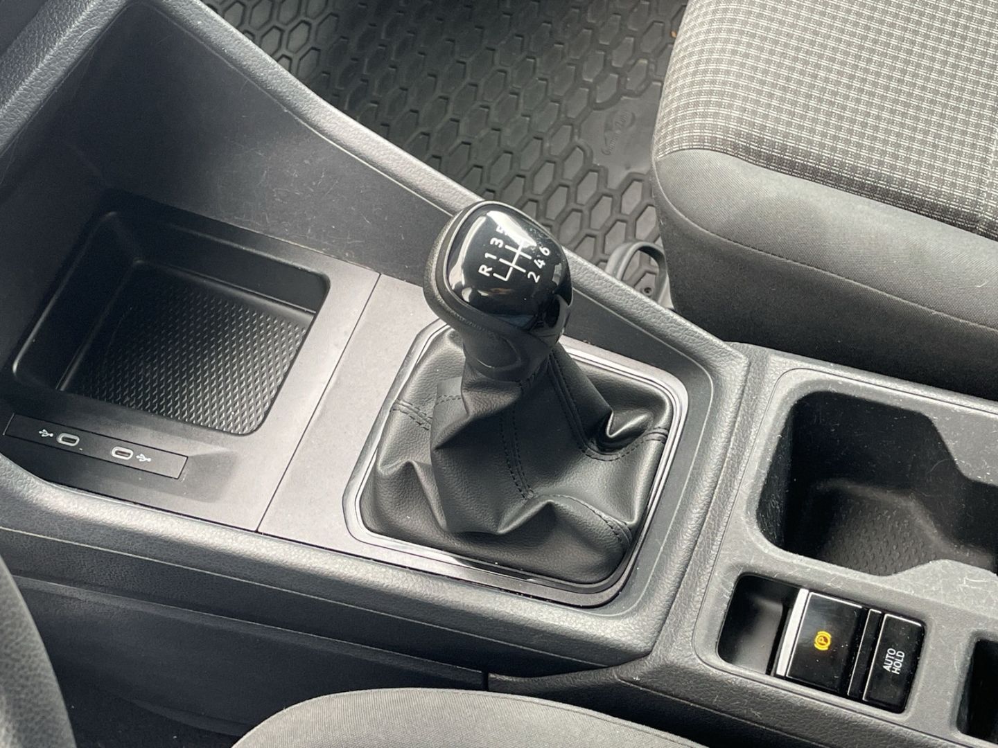 Caddy Cargo 1.5 TSI EcoProfi AHK/Navi/PDC/Climat