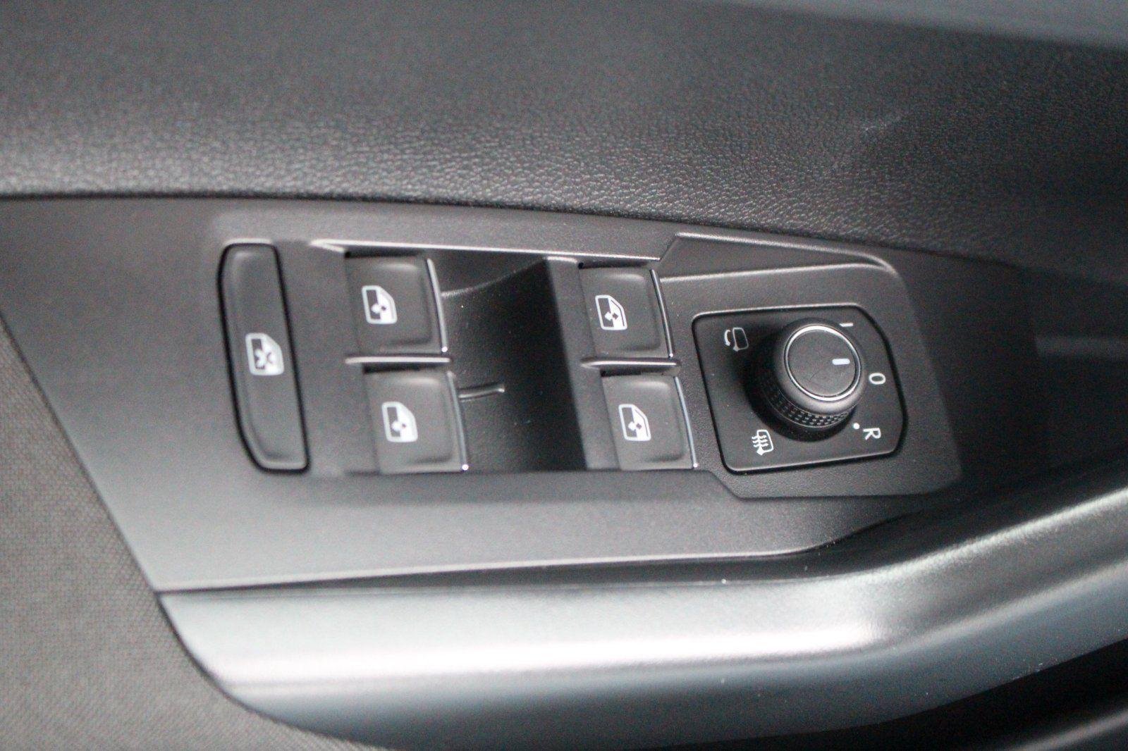 Volkswagen Taigo 1.0 TSI DSG R-Line +SPORTSITZE+APP-CONNECT, миниатюра 11