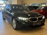 BMW 330 Plug-In*AHK*Live Cockpit Plus*Tempo*SHZ*Navi - BMW 3er Reihe: Standheizung