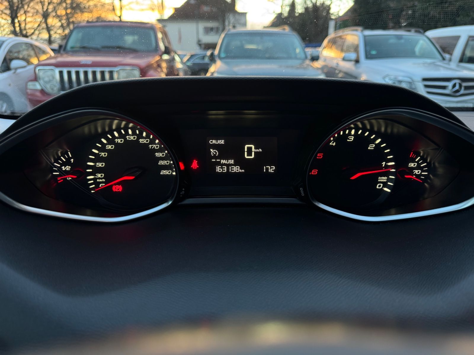 Fahrzeugabbildung Peugeot 308 Access Navi*PDC*SHZ*Garantie