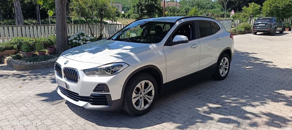 Image of BMW X2