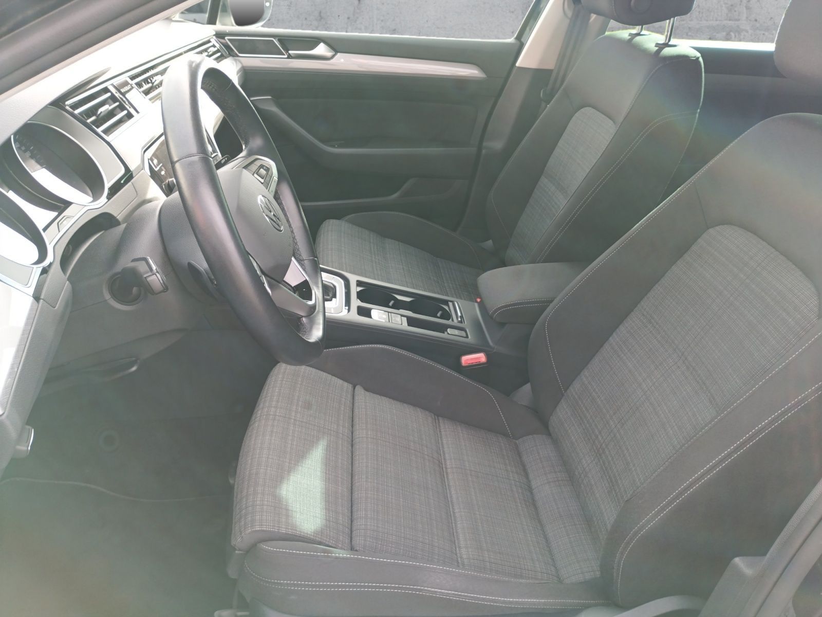 Volkswagen Passat Variant - Bild 12