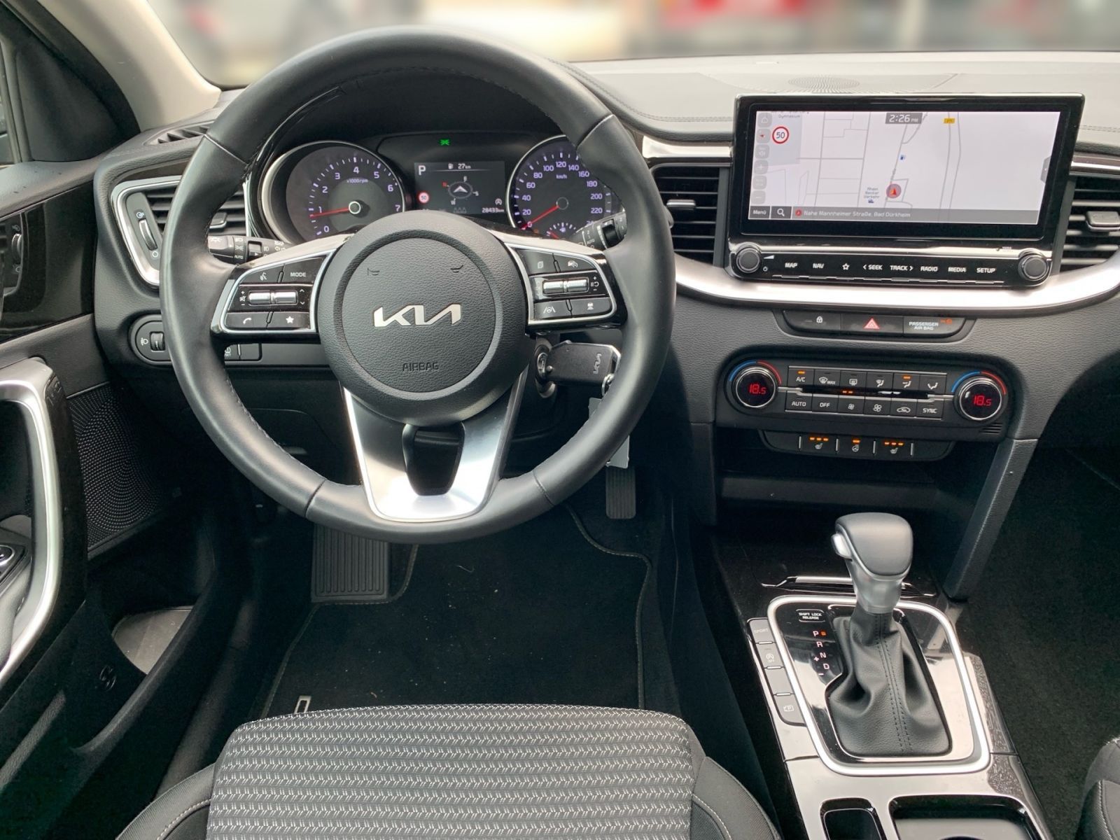 Fahrzeugabbildung Kia Ceed 1.5 7-DCT T-GDI Spirit Navi Allwetter