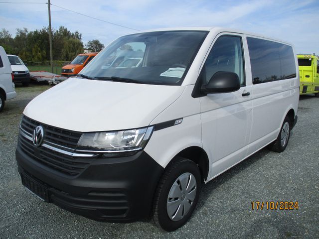 Volkswagen T6.1 Kombi DSG KR Klima 9-Sitzer