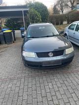 Volkswagen Biete VW  3 B Passat Combi  Benzin EZ 2000... - Volkswagen Passat aus 2000: Kombi