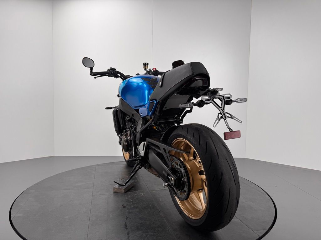 Fahrzeugabbildung Yamaha XSR 900 *TOP-ZUSTAND *WENIG KILOMETER