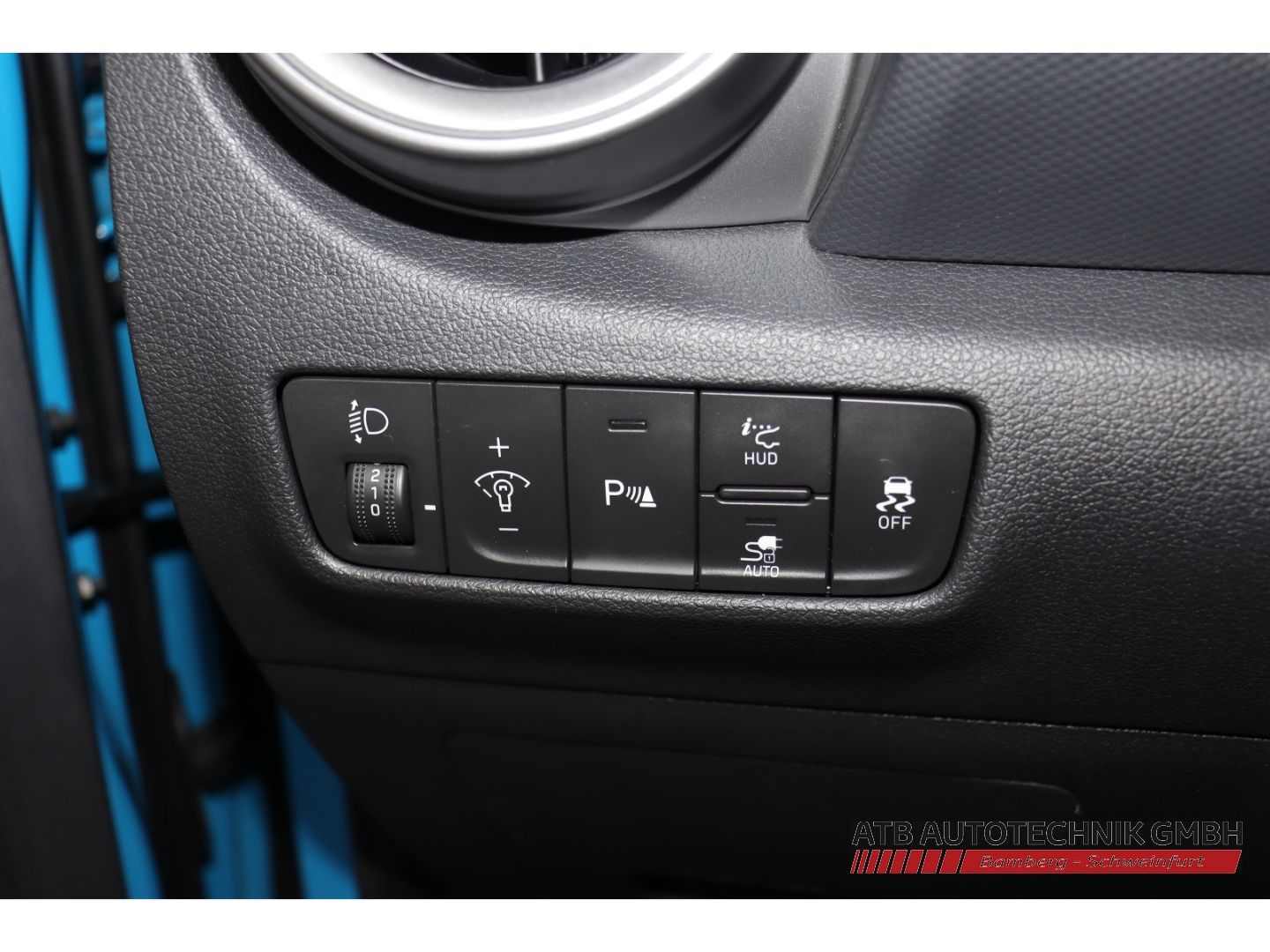 Fahrzeugabbildung Hyundai KONA Elektro Trend 39,2 kWh 2WD SOH 97,9 % Assis