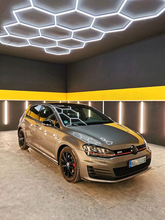 Image of Volkswagen Golf