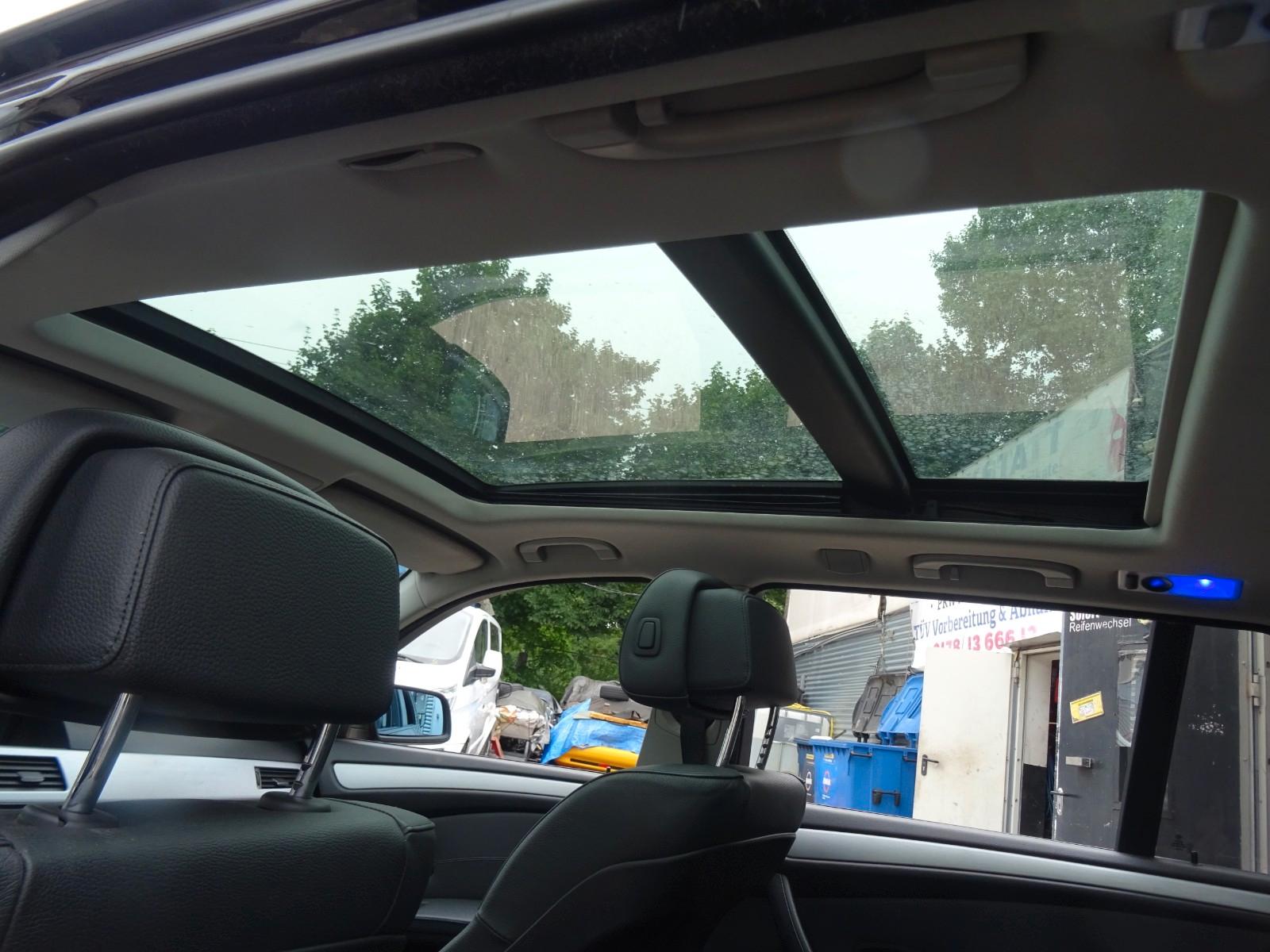 BMW 520 2009 — photo 11