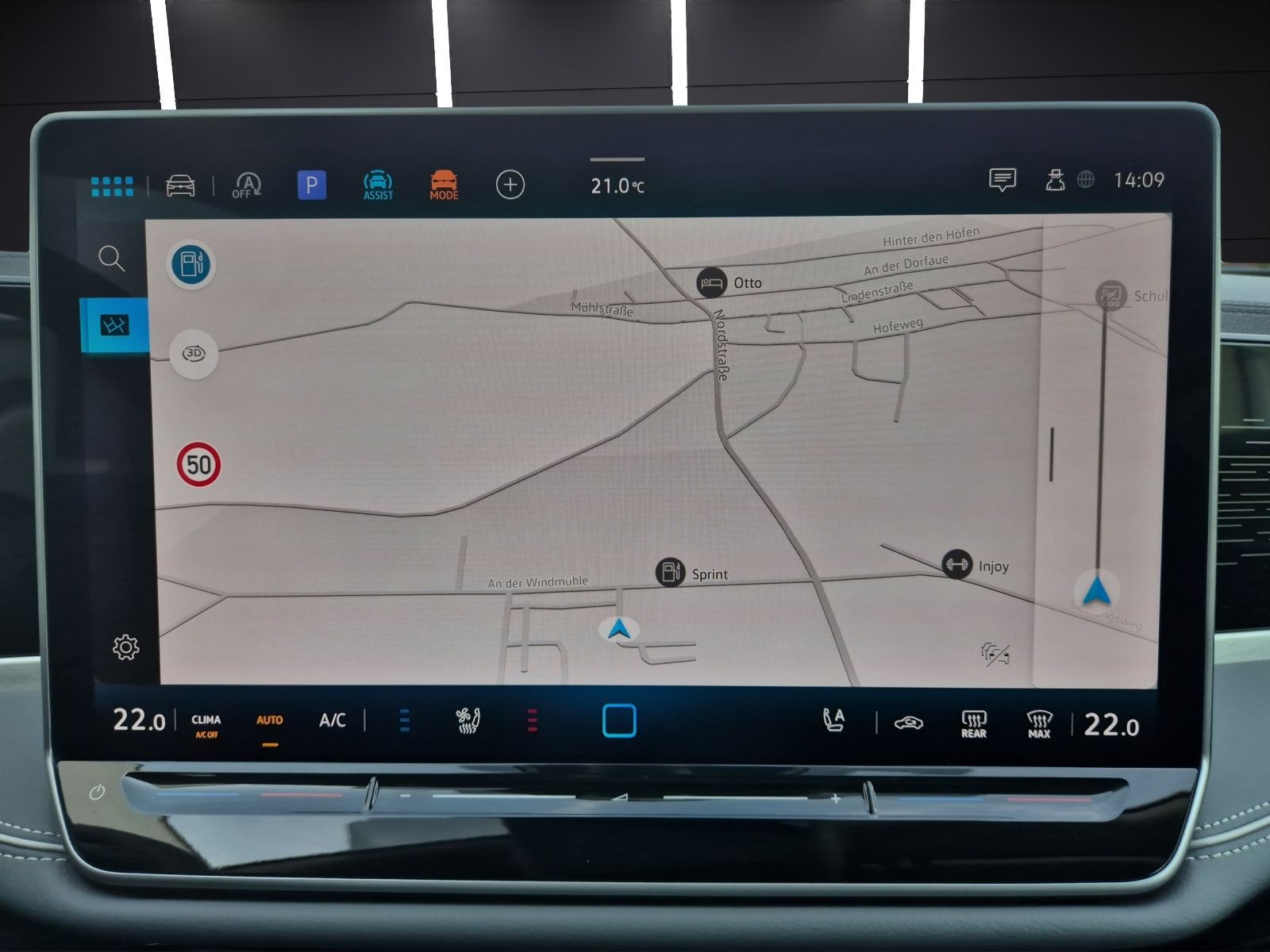 Fahrzeugabbildung Volkswagen Passat TDI Elegance DSG Matrix STH AHK Navi Pano